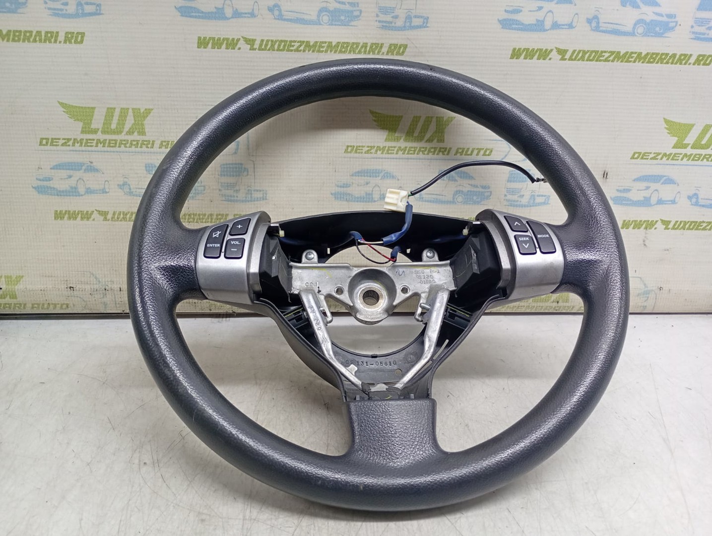 Volan in 3 spite cu comenzi GS131-05610 Suzuki Swift 3 (2004 - 2010)
