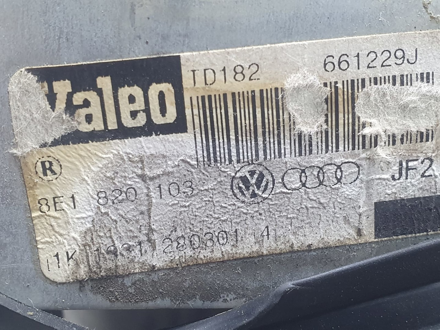 Radiator clima bord 8E1820103 Audi A4 B6 (2000 - 2005)
