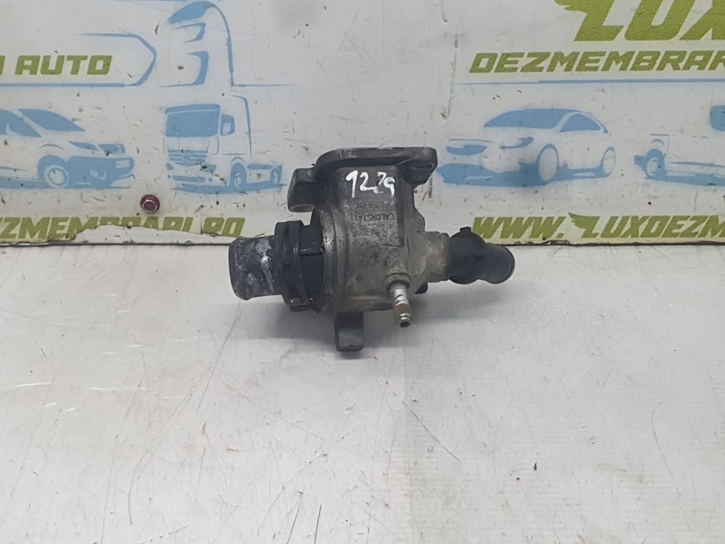 Carcasa termostat V7058-88 Opel Astra H (2004 - 2007)