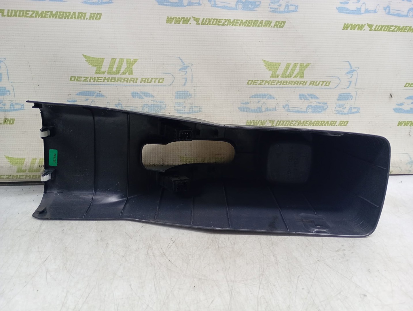 Ornament consola centrala Suzuki Swift 3 (2004 - 2010)