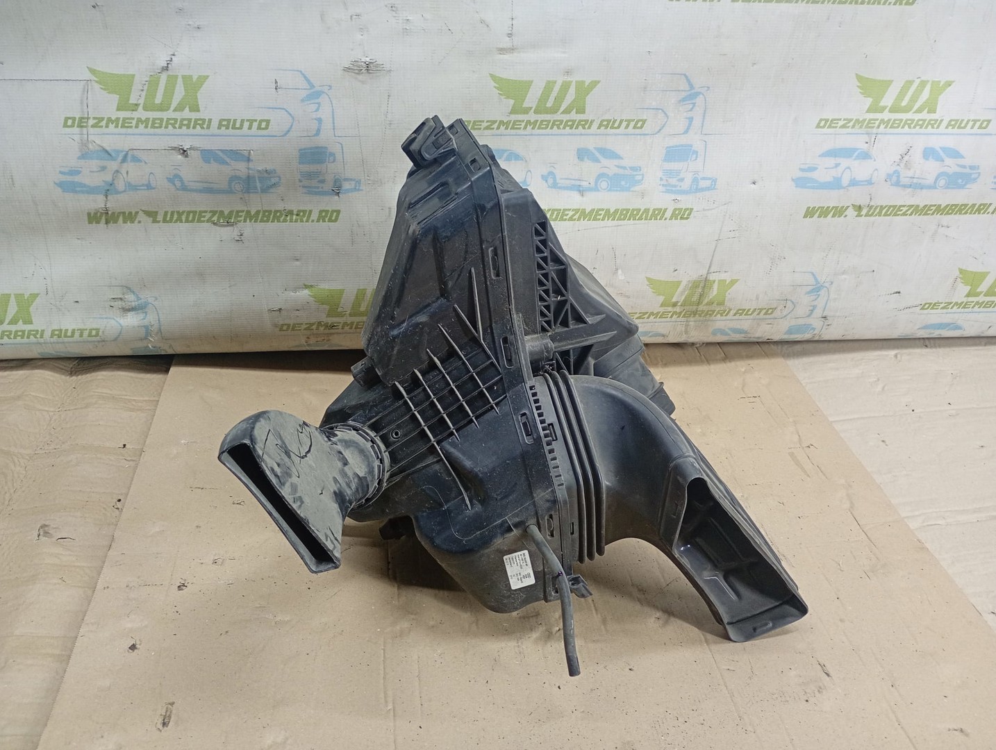Carcasa filtru aer 8k0133835BM Audi A4 B8/8K (facelift) (2011 - 2016)