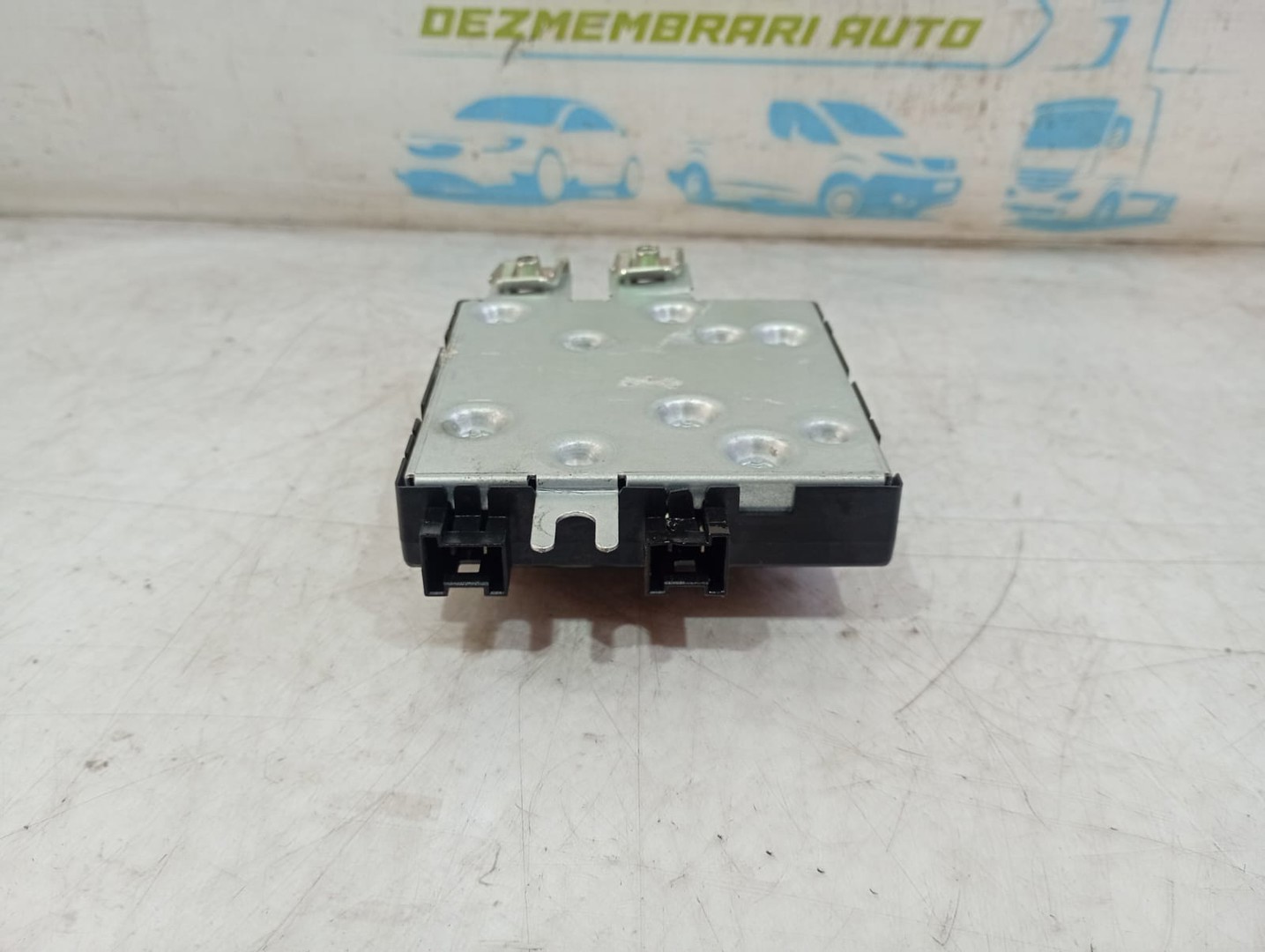 Amplificator antena a2048702789 Mercedes Benz C-Class W204/S204 (2007 - 2012)