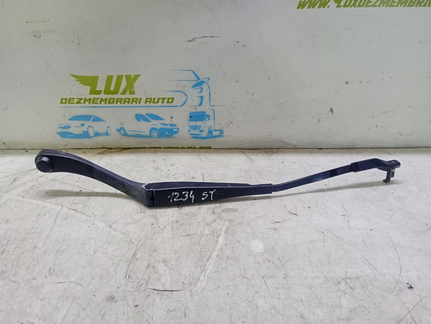 Brat stergator parbriz stanga a2048200044 Mercedes Benz C-Class W204/S204 (2007 - 2012)