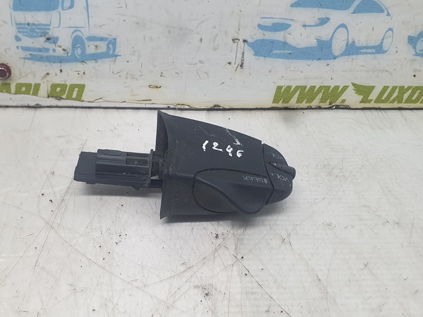 Maneta comanda radio 98AB14K147AD Ford Fiesta 5 (2001 - 2007)