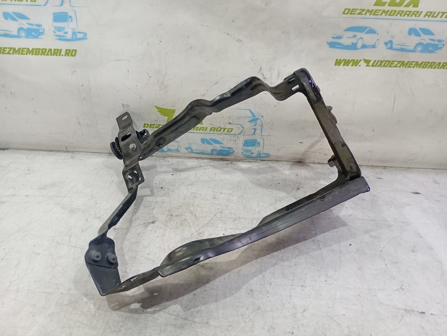 Suport far 204620594 Mercedes Benz C-Class W204/S204 (2007 - 2012)