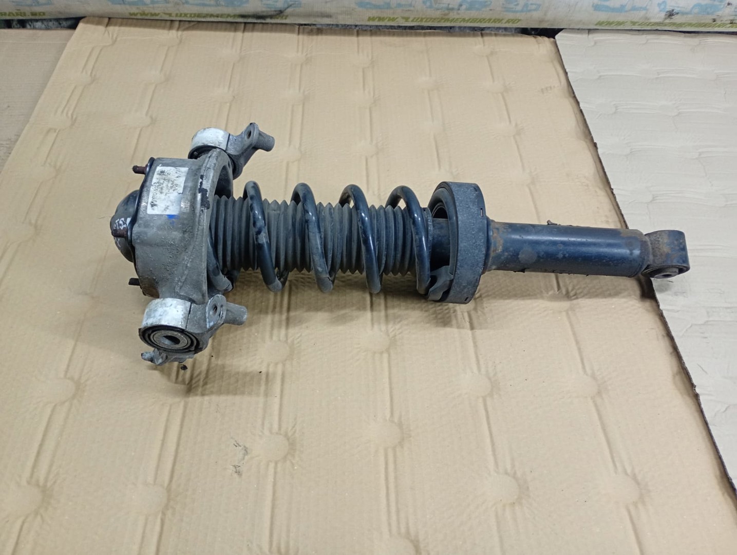 Amortizor stanga spate 7p0512301 Porsche Cayenne 958 (2010 - 2014)
