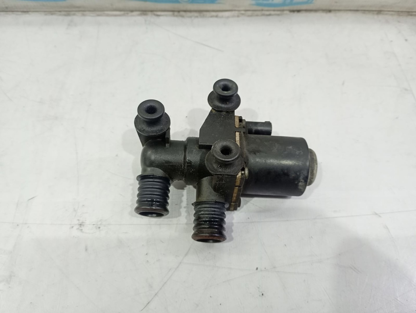 Pompa recirculare apa 64116920226 BMW Seria 5 E60/E61 (2003 - 2007)