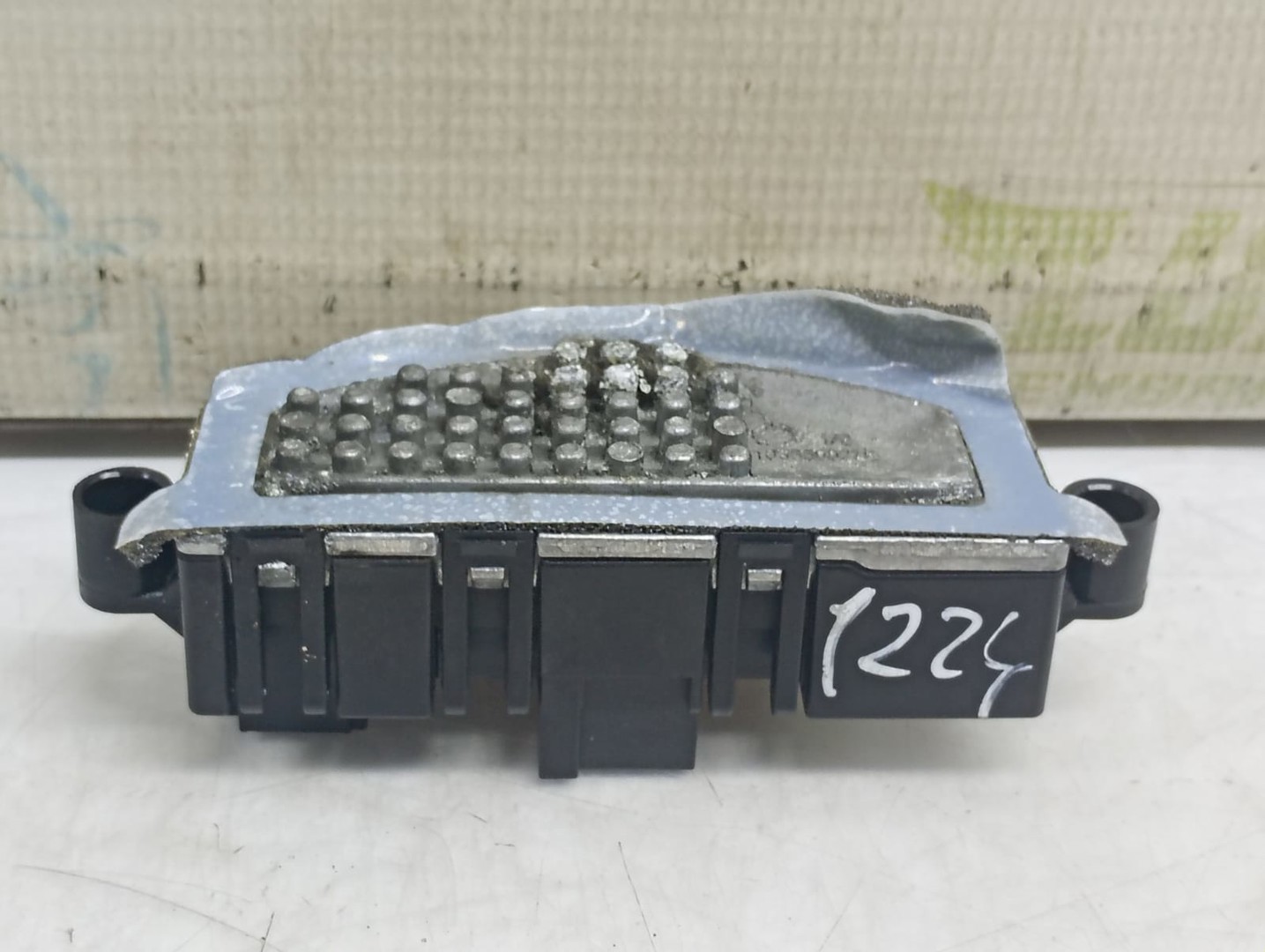 Rezistenta trepte A2469064100 Audi A4 B8/8K (facelift) (2011 - 2016)