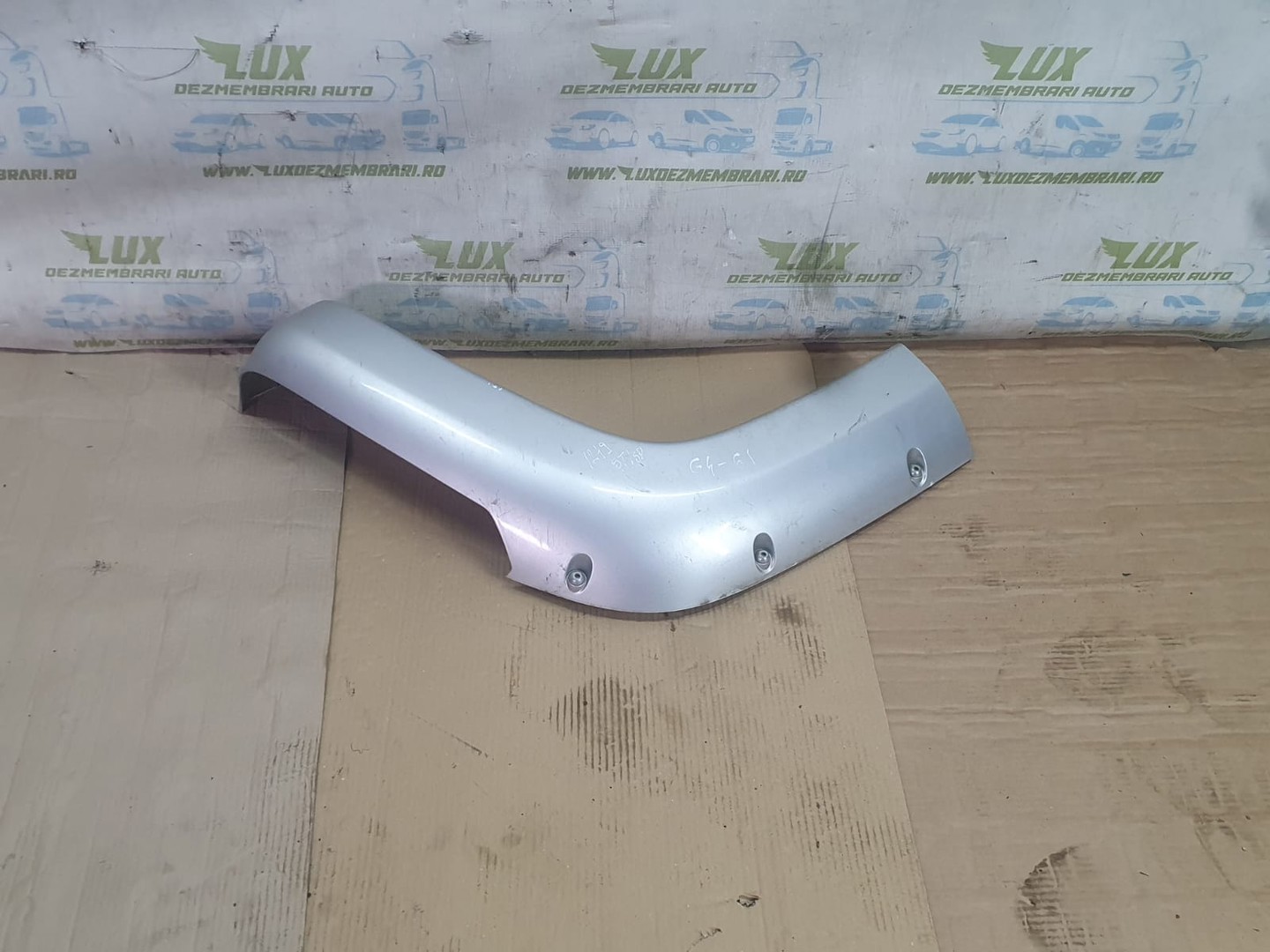Ornament aripa Jeep Cherokee KJ (2001 - 2007)