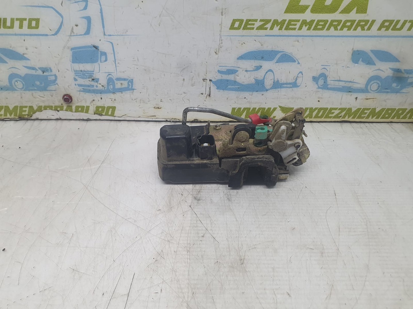 Broasca stanga spate Jeep Cherokee KJ (2001 - 2007)
