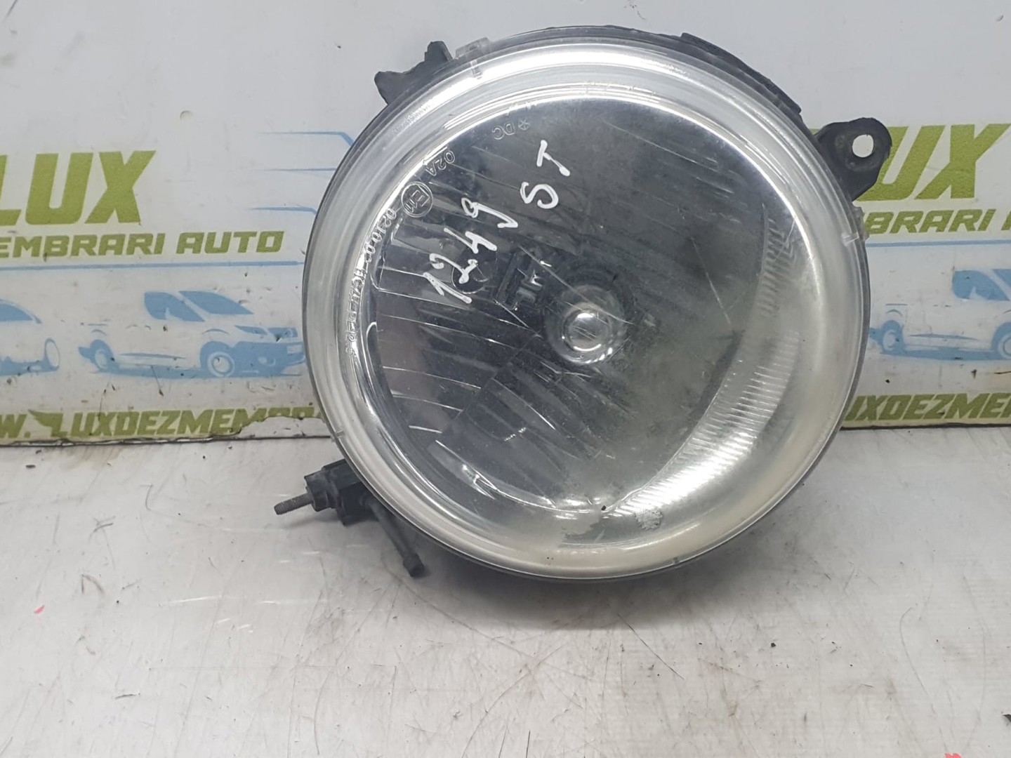 Far stanga 51128c Jeep Cherokee KJ (2001 - 2007)