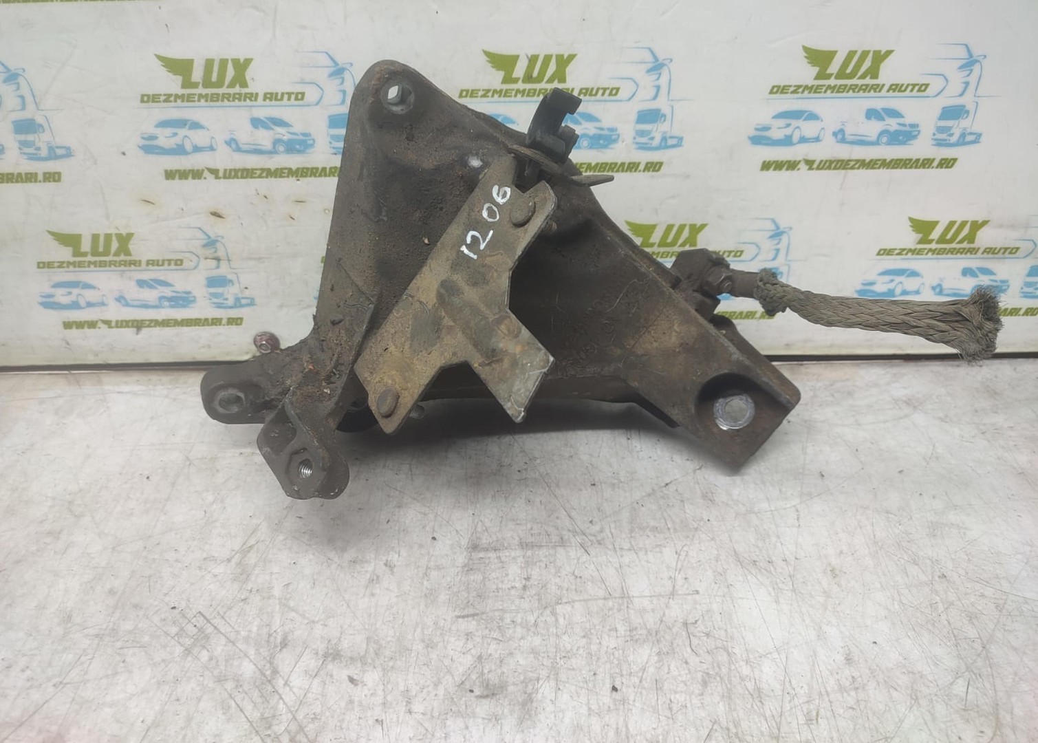 Suport motor 22116760309 BMW Seria 1 E87 (2004 - 2007)