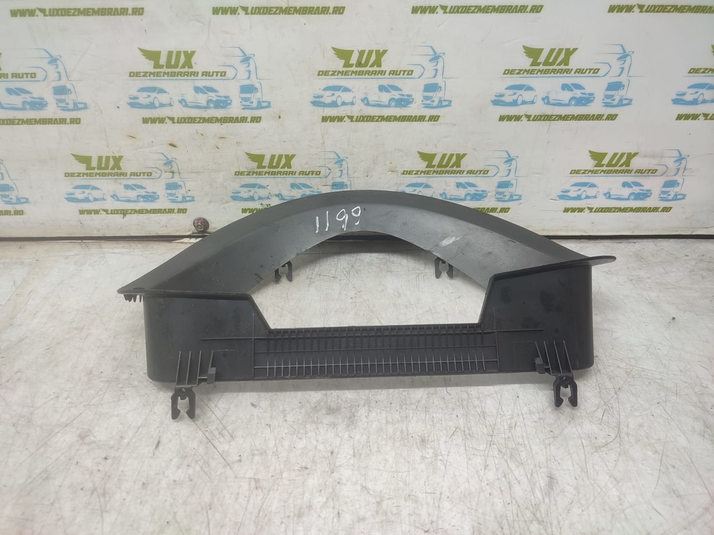 Ornament bord A2116890439 Mercedes Benz E-Class W211/S211 (2002 - 2006)
