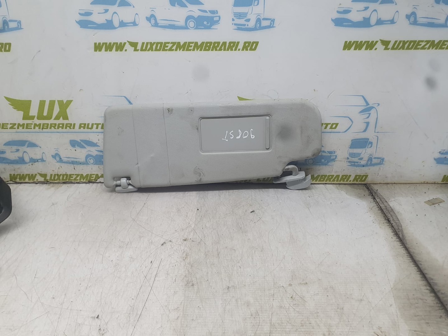 Parasolar stanga 1Z0857551 Skoda Octavia 2 (facelift) (2008 - 2013)