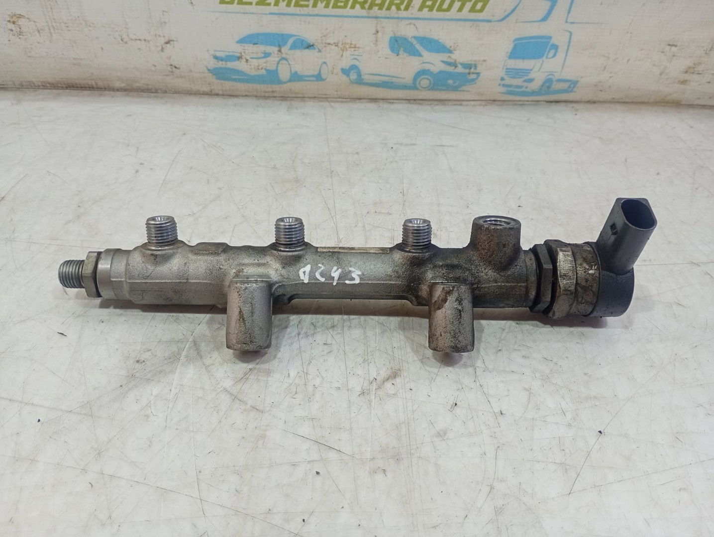 Rampa injectoare 059130090cb Porsche Cayenne 958 (2010 - 2014)