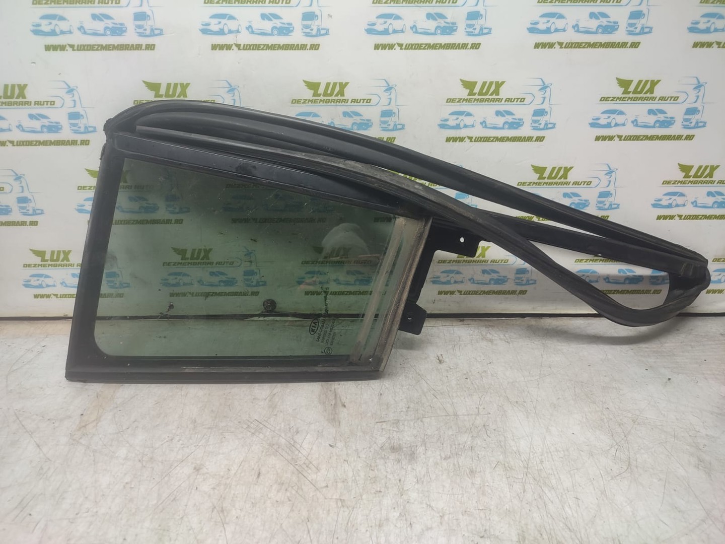 Geam fix stanga spate E2043R00351 Kia Sportage 3 (2010 - 2014)