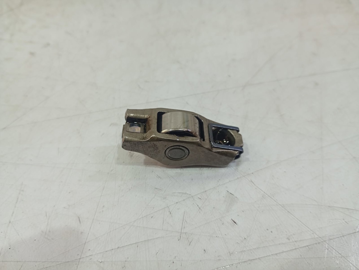 Culbutor tachet Porsche Cayenne 958 (2010 - 2014)