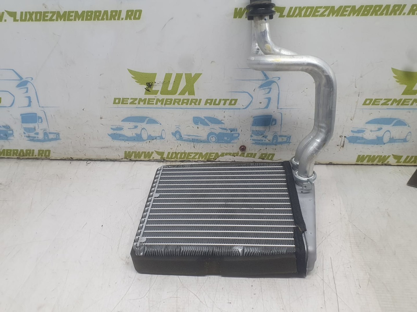 Radiator calorifer bord 1k0819031B Skoda Octavia 2 (2004 - 2008)