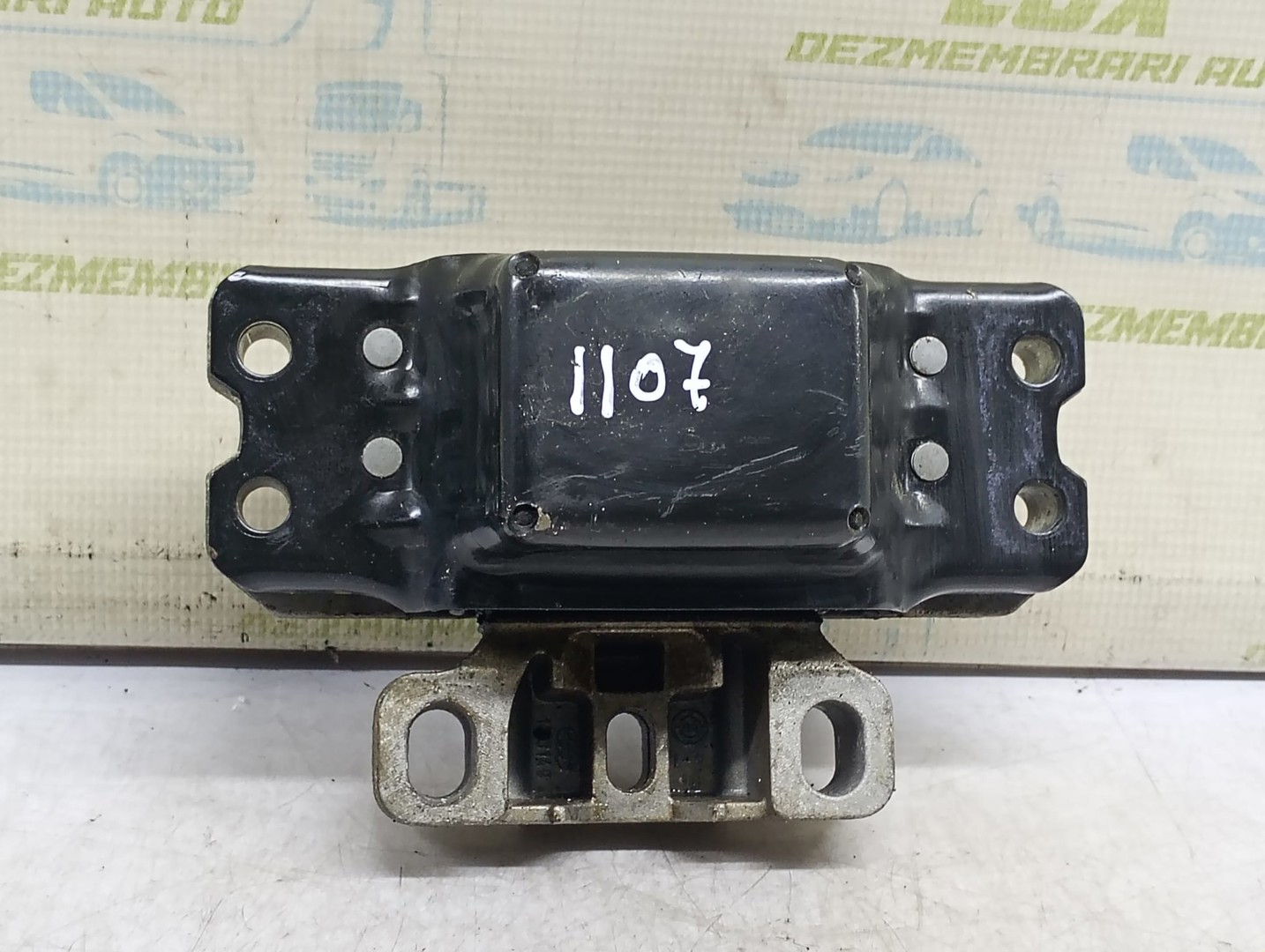 Suport motor 1k0199555 Volkswagen Golf 5 (2003 - 2009)