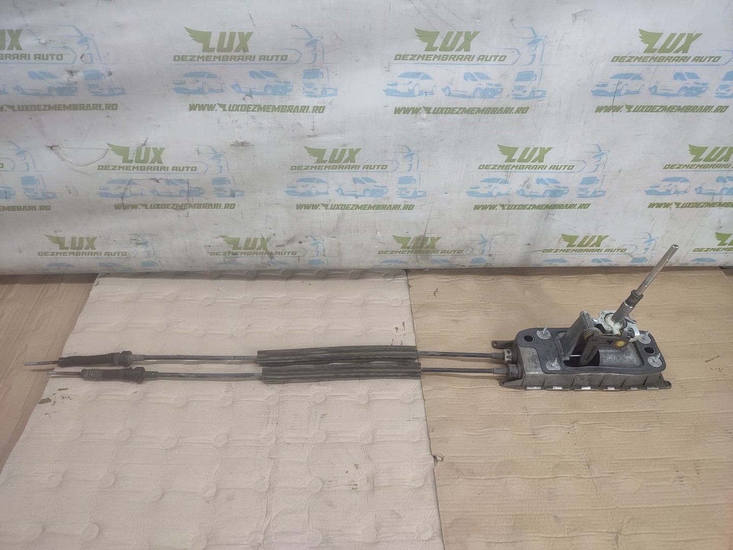 Timonerie manuala 5 trepte 1K0711565 Volkswagen Golf 5 (2003 - 2009)