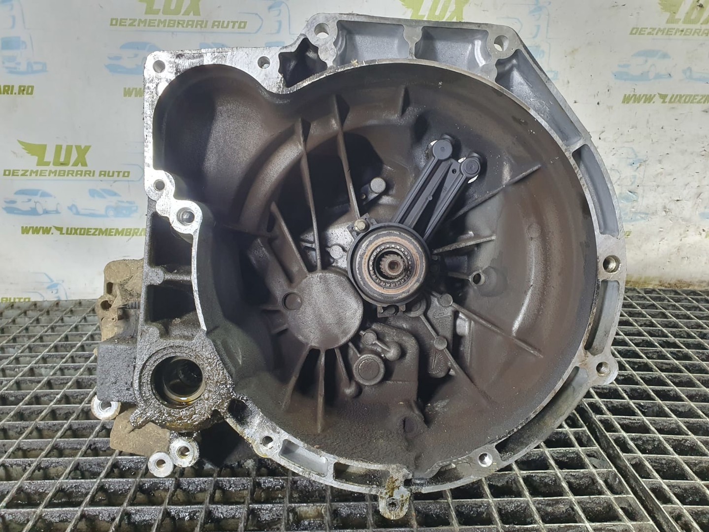 Cutie de viteze manuala 5 trepte 2n1r-7002-ec rf2n1r-7f096-ab Ford Fiesta 5 (2001 - 2007)