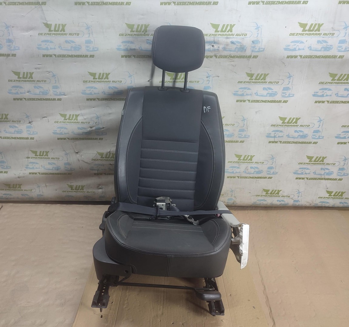 Scaun dreapta fata Renault Laguna 3 (2007 - 2011)