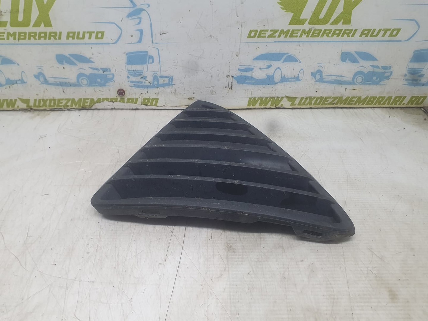 Grila bara fata BM51 -17K947-A Ford Focus 3 (2011 - 2015)