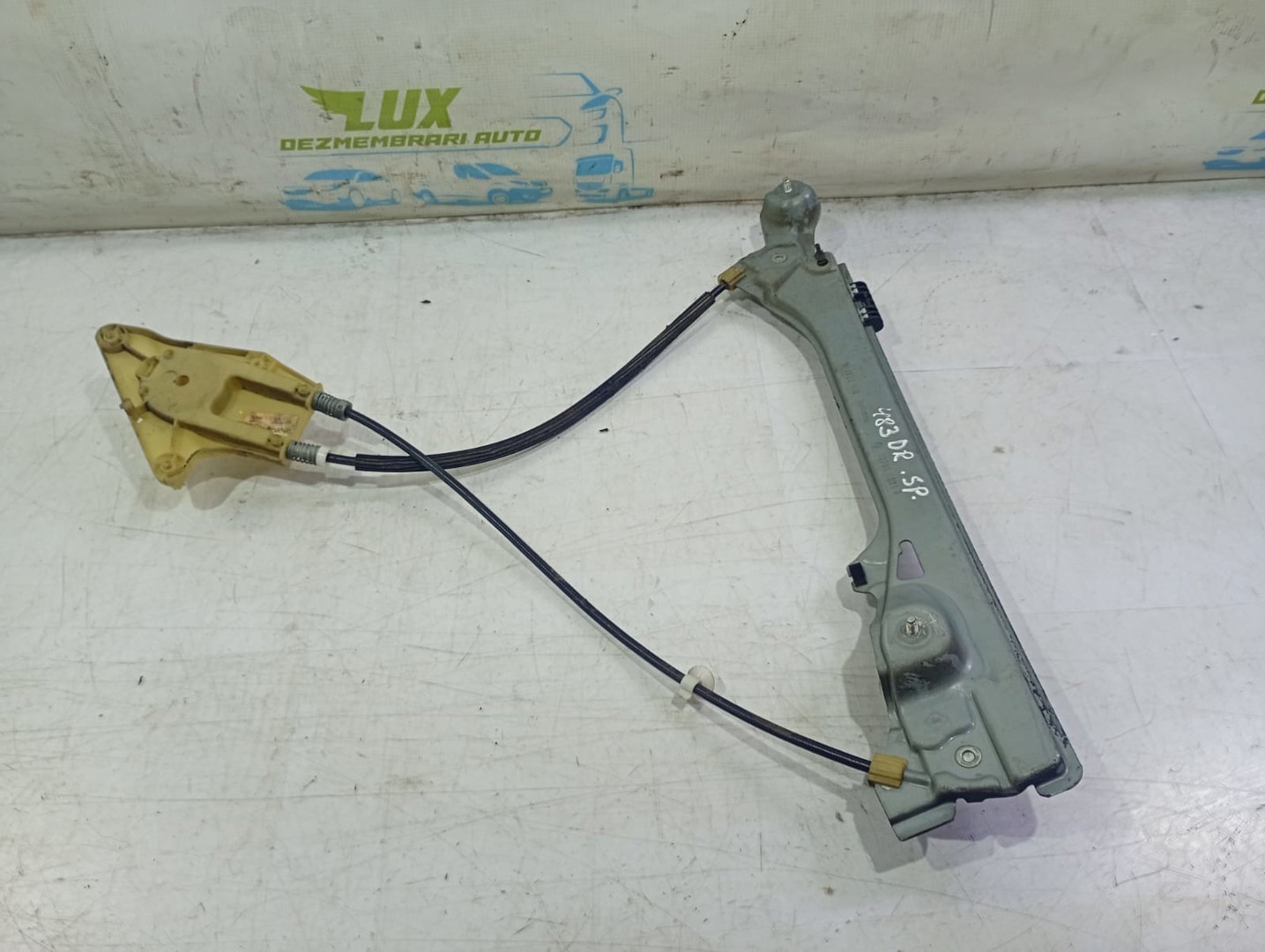 Macara geam dreapta spate 827000001r Renault Laguna 3 (2007 - 2011)