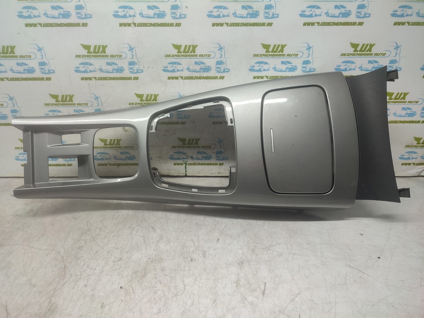 Ornament consola centrala Renault Laguna 3 (2007 - 2011)