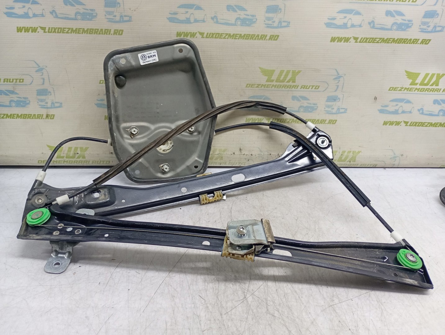 Macara geam stanga fata 1k3837461B Volkswagen Golf 5 (2003 - 2009)
