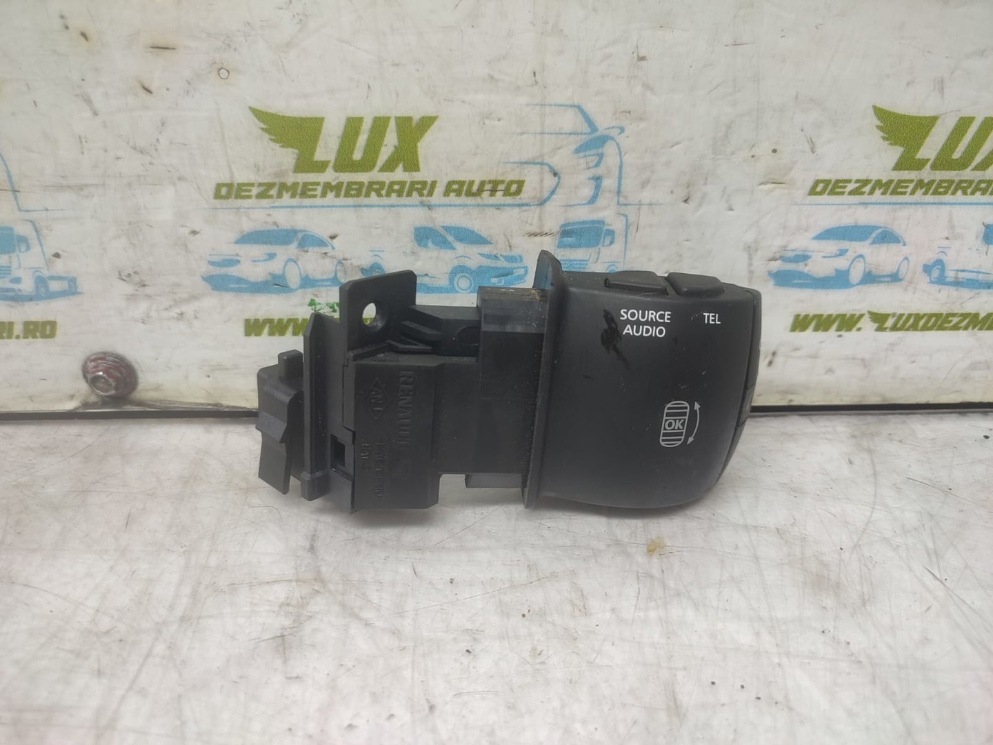 Maneta comanda radio 255529492R Renault Grand Scenic 3 (2th facelift) (2013 - 2016)