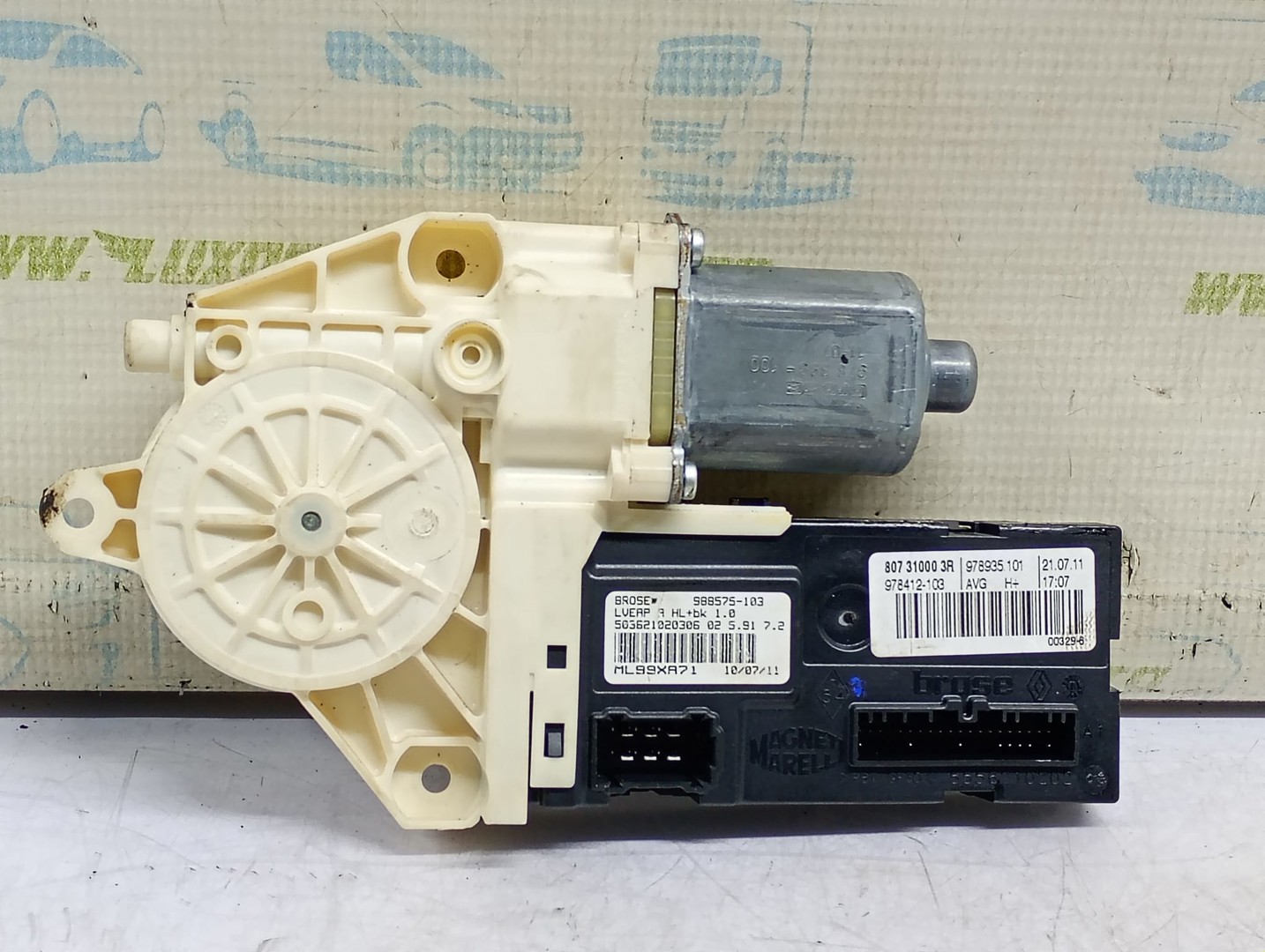 Motoras geam stanga fata 807310003R Renault Laguna 3 (2007 - 2011)