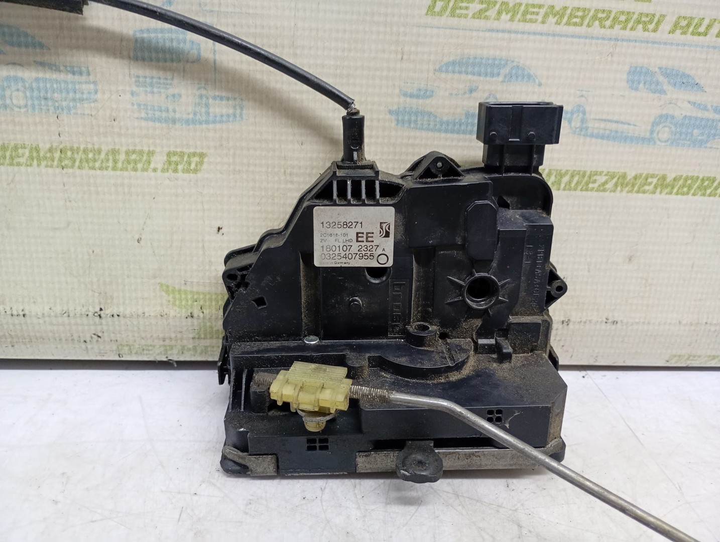 Broasca stanga fata 13258271 Opel Corsa D (2006 - 2011)