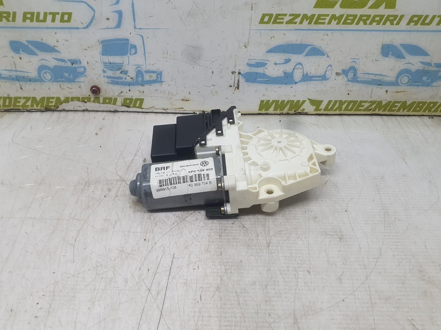 Motoras geam dreapta spate 5p0839402 Seat Altea 1 (2004 - 2009)