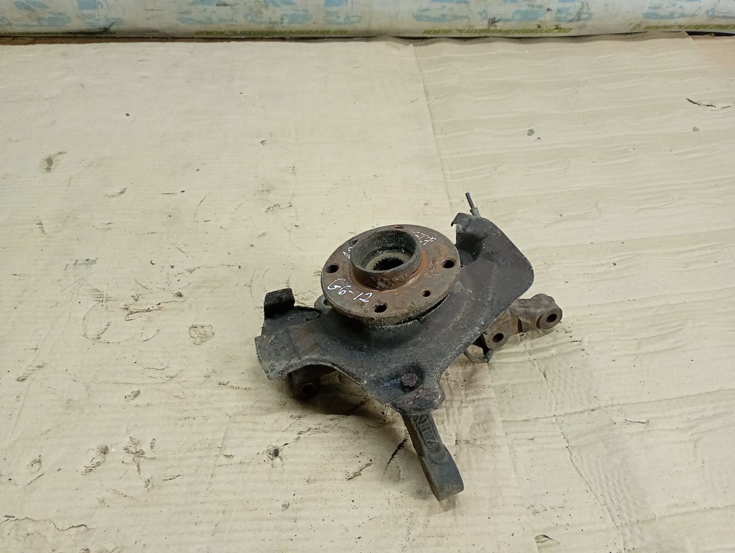 Fuzeta stanga fata Fiat Linea 1 (2006 - 2012)