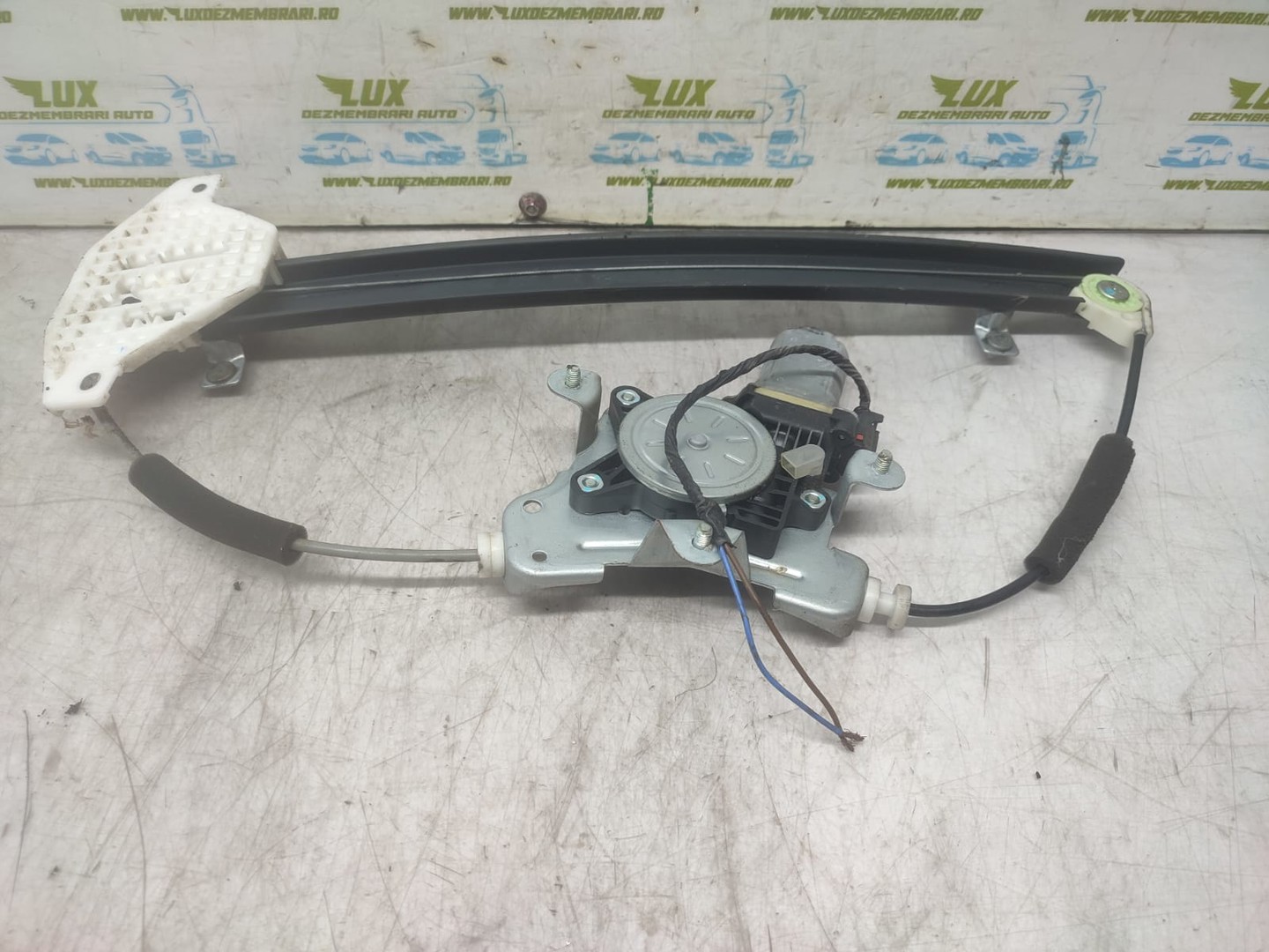 Macara geam dreapta fata 96672883 Opel Antara 1 (2006 - 2011)