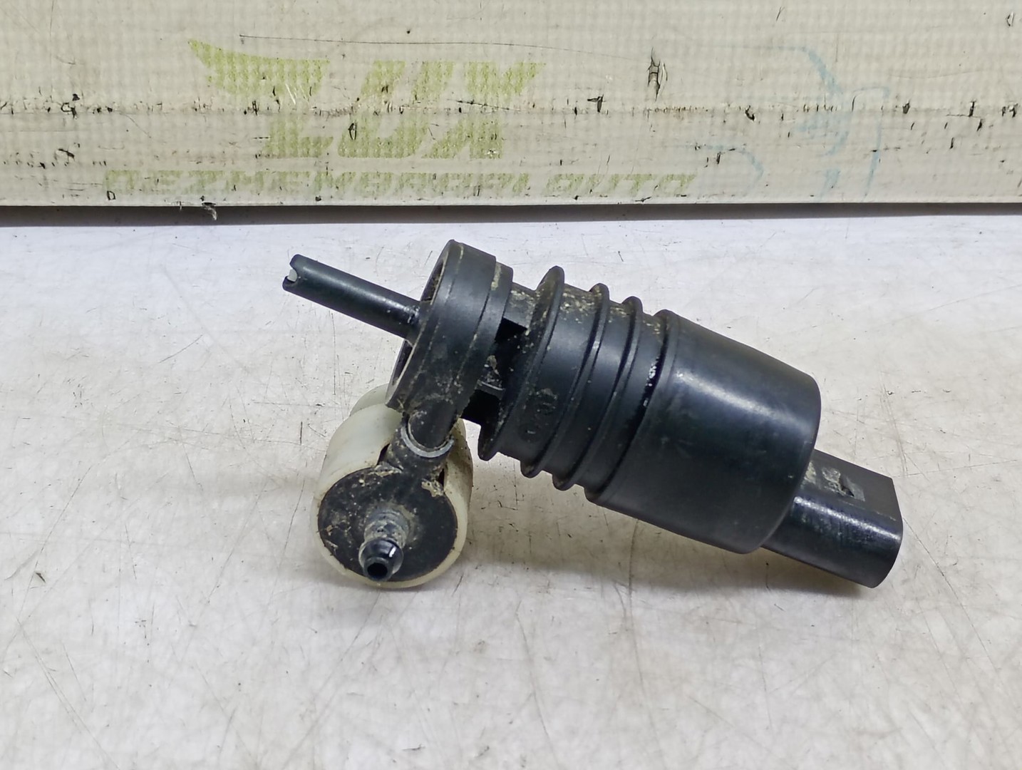 Pompa vas lichid parbriz 1k6955651 Skoda Octavia 2 (2004 - 2008)