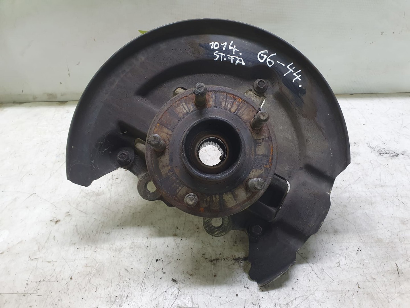 Fuzeta stanga fata Ford Focus 3 (2011 - 2015)