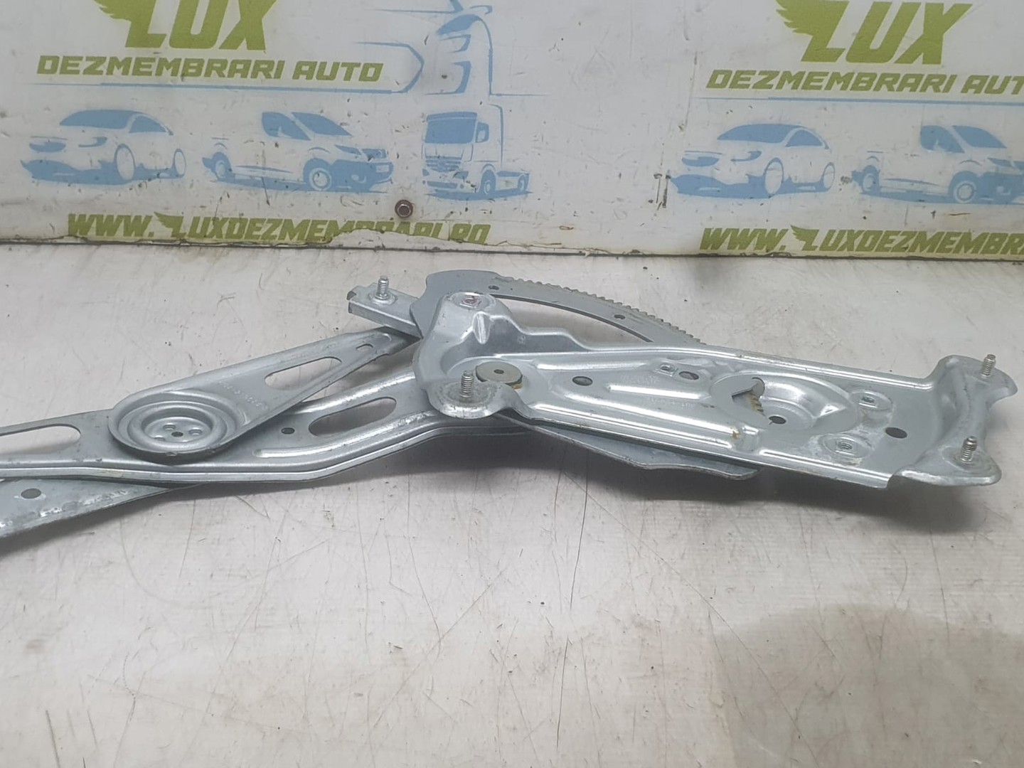 Macara geam dreapta spate 966416-103 Renault Grand Scenic 3 (2th facelift) (2013 - 2016)