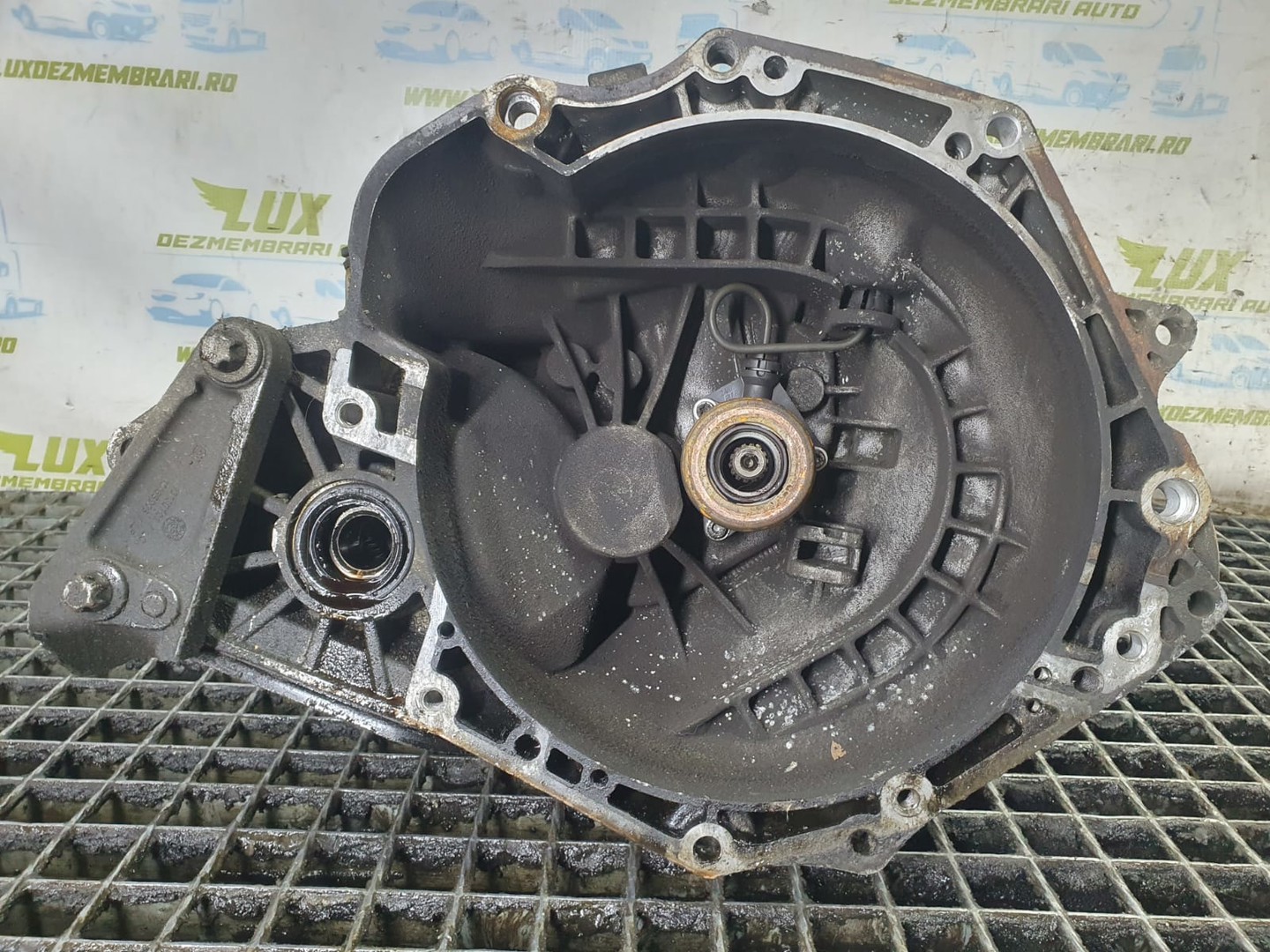 Cutie de viteze manuala 5 trepte 428744098 55355489 Opel Corsa D (2006 - 2011)