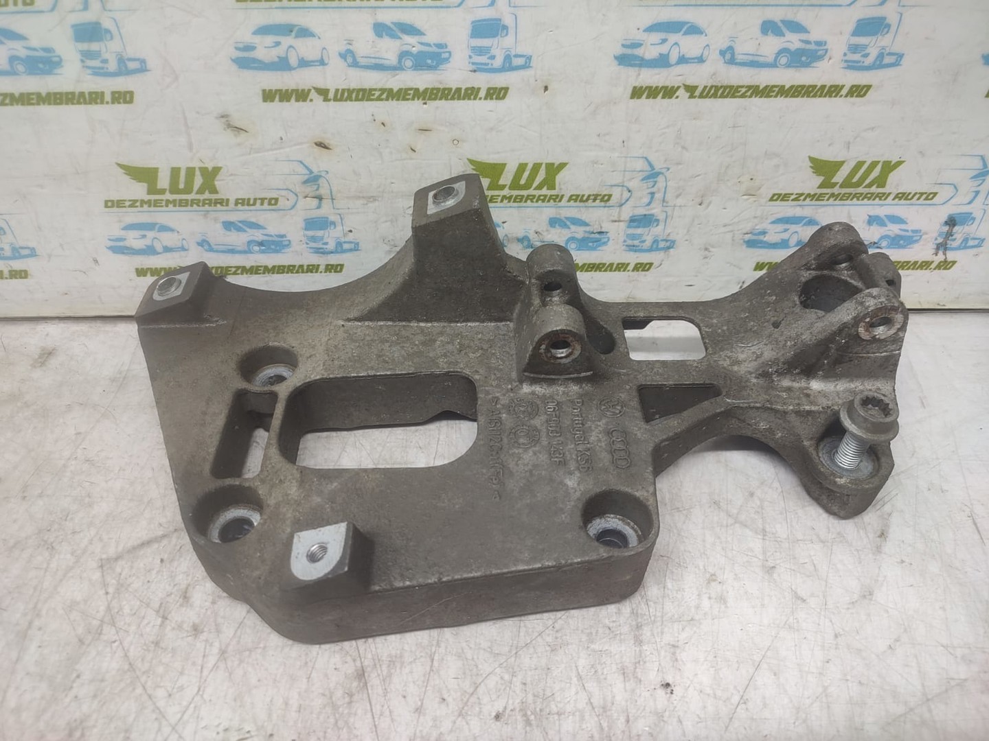 Suport motor 06F903143F Volkswagen Passat B6 (2005 - 2010)