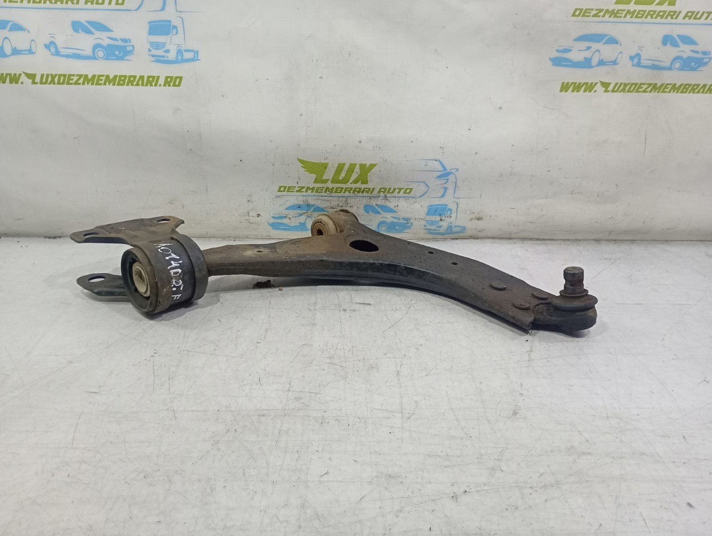Brat suspensie dreapta fata Ford Focus 3 (2011 - 2015)