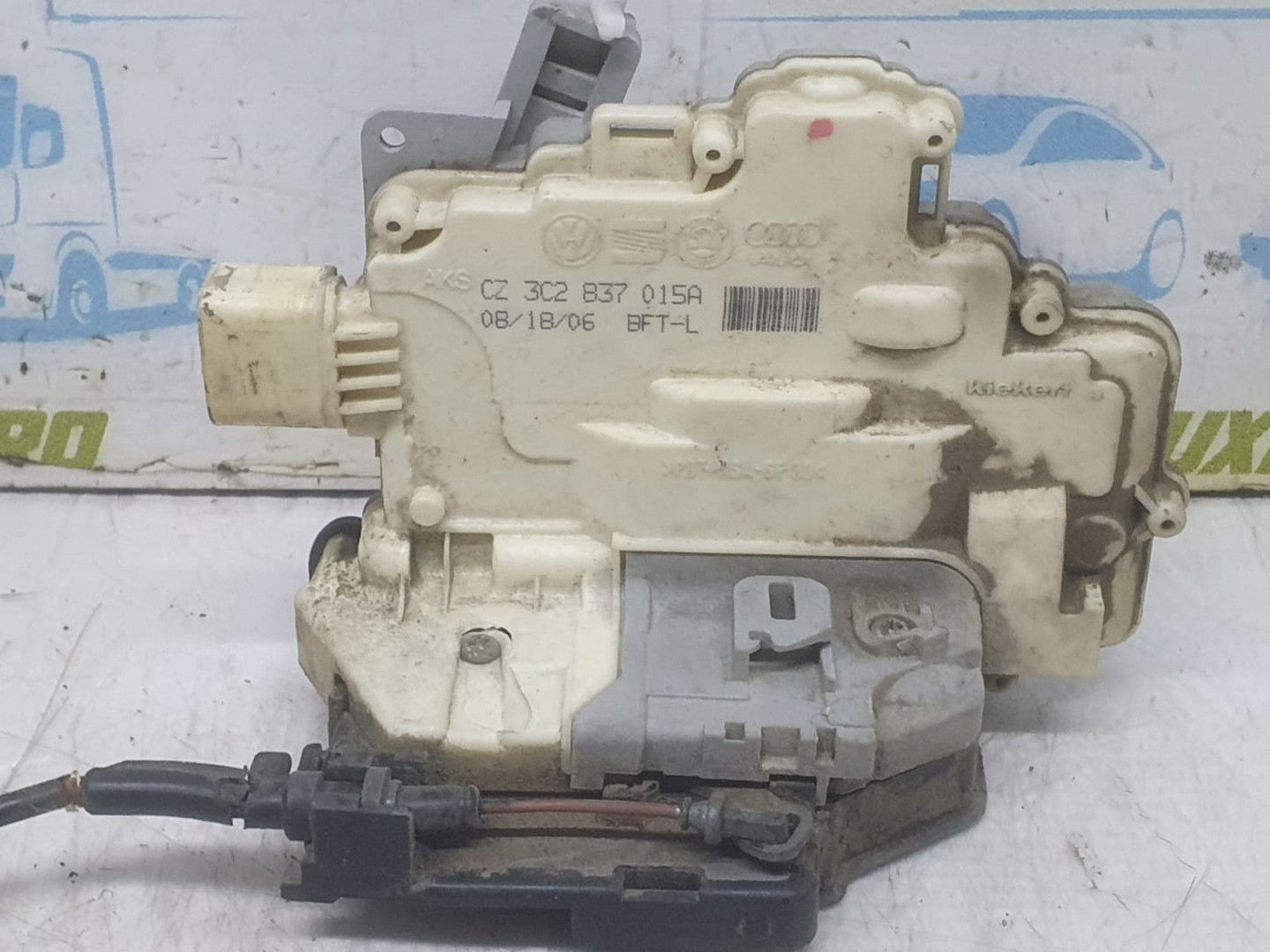 Broasca stanga fata 3C2837015A Volkswagen Passat B6 (2005 - 2010)