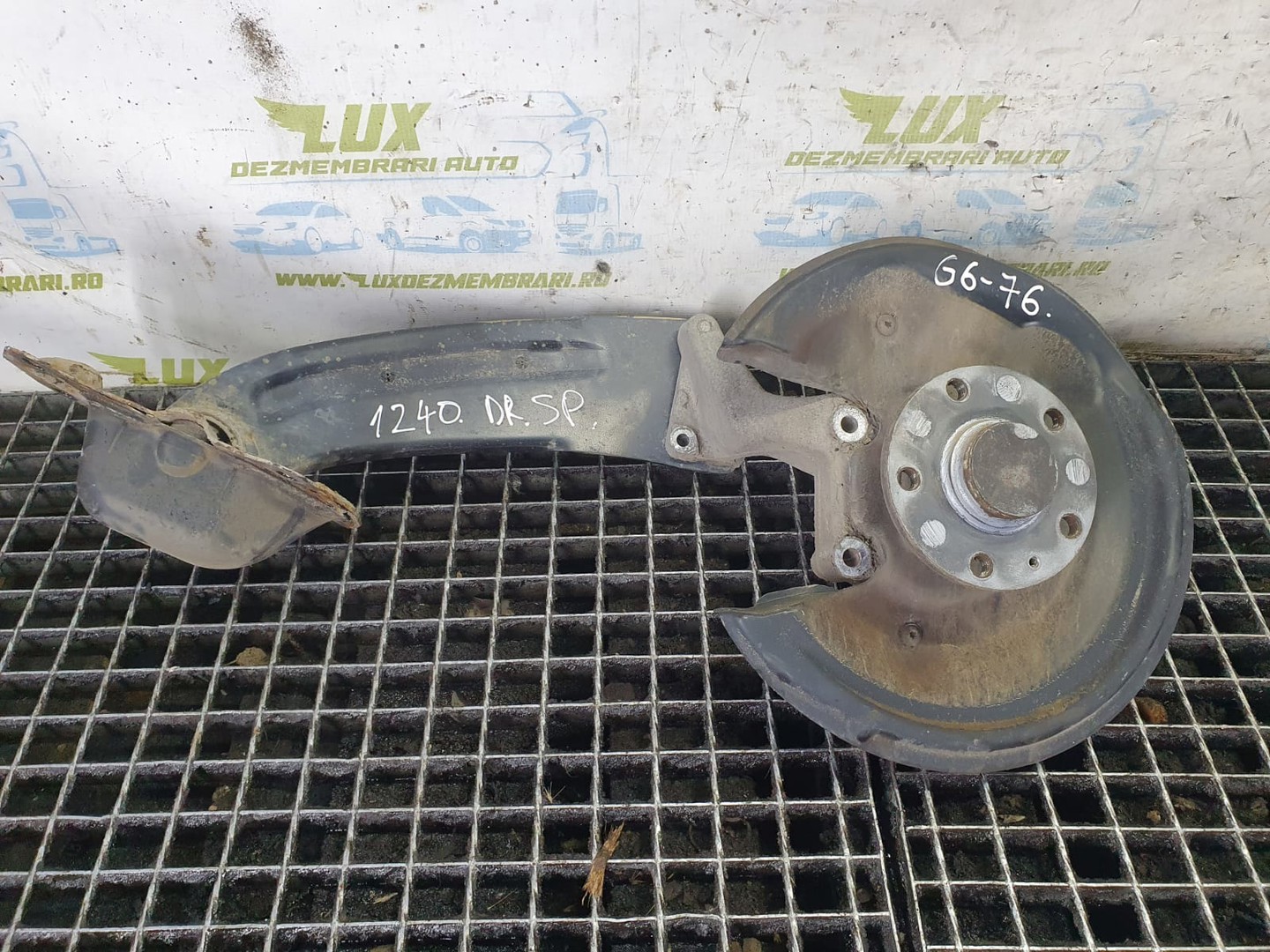 Fuzeta dreapta spate 3c0505436d 3c0505226 Volkswagen Passat B6 (2005 - 2010)
