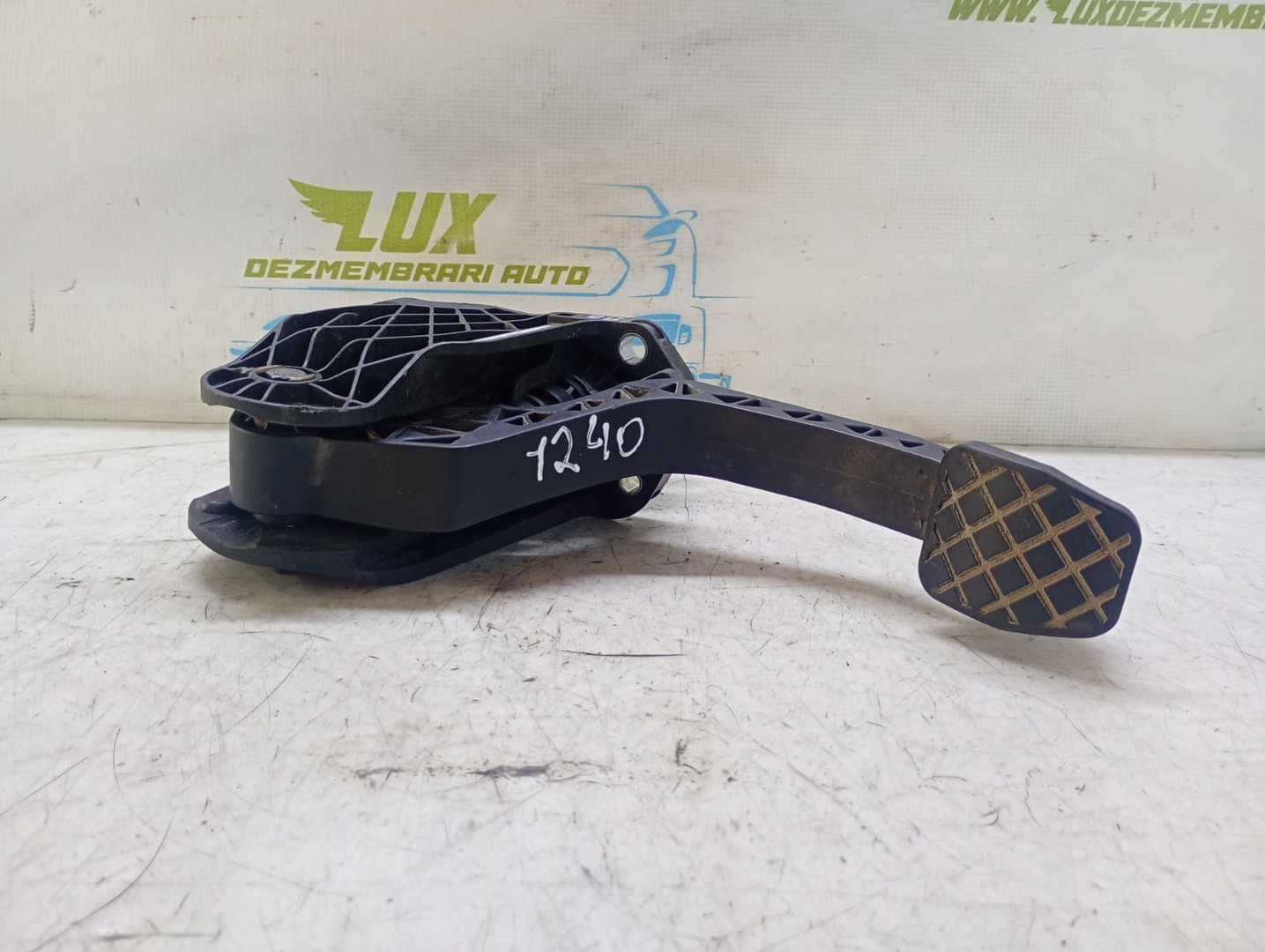 Pedala ambreiaj 1k0721796e 3c0721388a Volkswagen Passat B6 (2005 - 2010)
