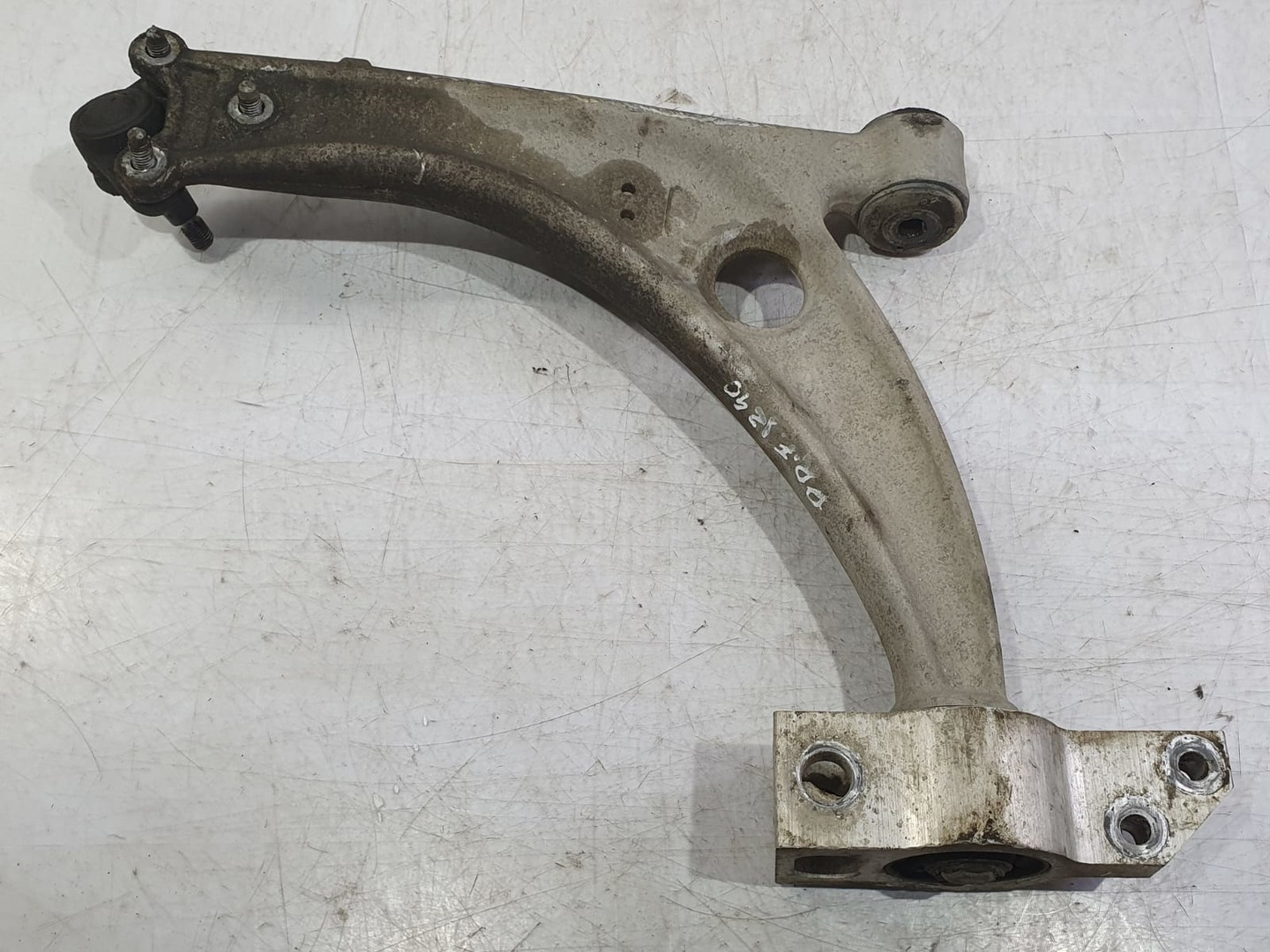 Brat suspensie fata Volkswagen Passat B6 (2005 - 2010)