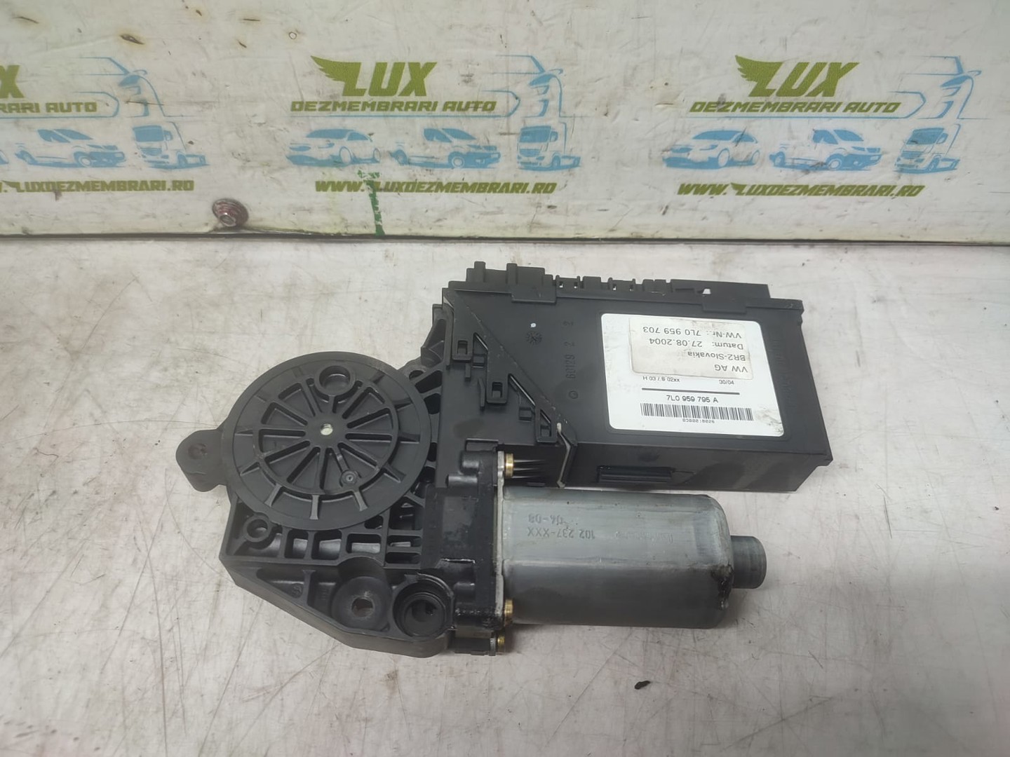 Motoras geam stanga spate 7L0959795A Volkswagen Touareg 1 (7L) (2002 - 2007)