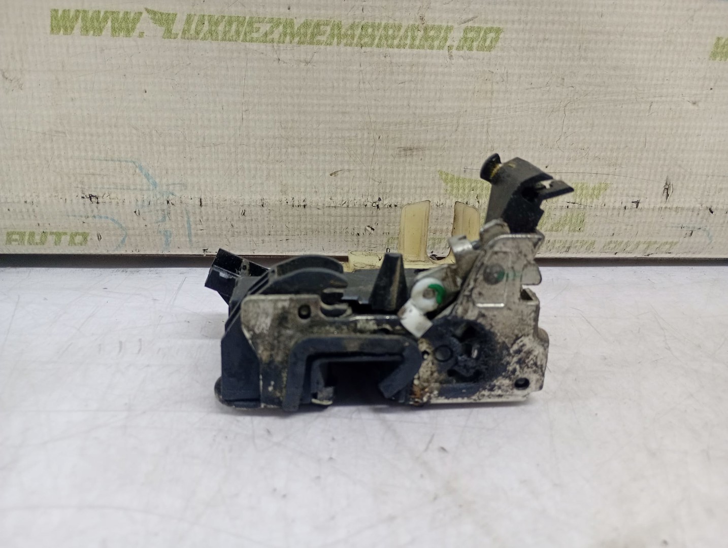 Broasca dreapta fata Dacia Dokker 1 (2012 - 2017)