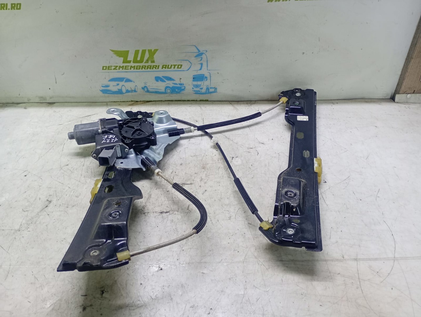 Macara geam stanga fata 13350759 Opel Astra J (2009 - 2012)