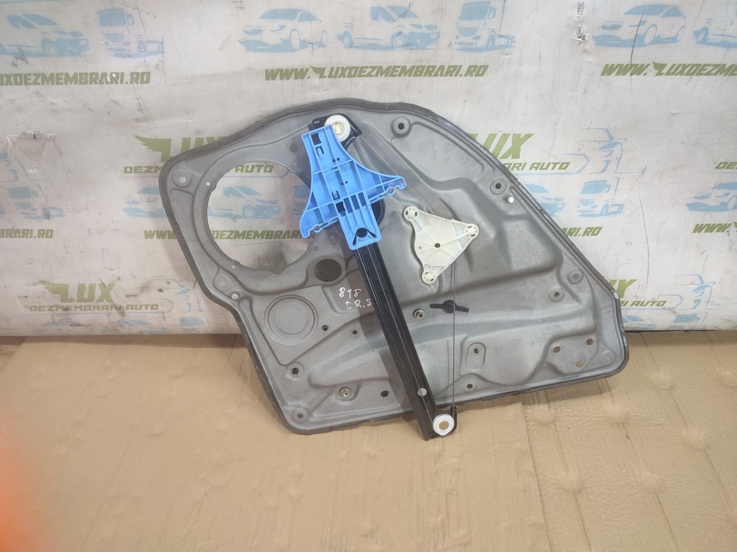 Macara geam dreapta spate Volkswagen Golf 4 (1997 - 2006)